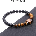 Schwarzes mattes Onyx-Armband mit facettierter Tigerauge-Pyramide und Silberperlen - Tigerauge-Stil (SL373A01)