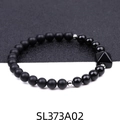 6mm matt-schwarzes Onyx-Perlenarmband mit Pyramiden-Anhänger und Silberakzenten - Obsidian-Stil (SL373A02)