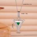 Collana geometrica a V argentata con ciondolo in zircone triangolare verde brillante - Scudo Triangolare (2684) / Argento