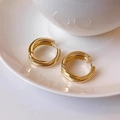 Polished gold twisted hoop earrings with a sophisticated double-ring geometric design - E6947 Gold