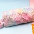 Estuche de peluche arcoíris con suave piel sintética degradada y tirador de pompones - Colorido