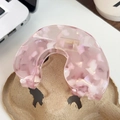 Elegante pinza de pelo de acetato rosa con patrón de mármol blanco para peinados - 9cm / Rosa Metálico
