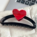 Large black shark hair claw clip with red heart detail on laptop background - 13cm / Black