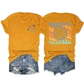 Voor- en achteraanzicht van geel volleybal-T-shirt met stijlvolle denim shorts - S / Mosterdgeel (Zwarte print)