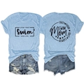 Ensemble t-shirt swim mom pour femme avec imprimé recto-verso et short en jean déchiré - Bleu Clair (Police Noire)