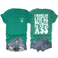 Flachbild-Set aus grünem T-Shirt mit Rückendruck und zerrissenen blauen Denim-Shorts - S / Dunkelgrün (WeiBer Druck)