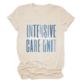Detail van de Intensive Nurse Care Unit tekstprint op een beige t-shirt met ronde hals - S / Zandkleur