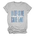 Detailopname van de Intensive Nurse Care Unit tekstprint op een grijs T-shirt - S / Lichtgrijs