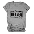 Detail eines grauen T-Shirts mit make HEAVEN crowded Aufdruck und Herzgrafik-Design - S / Dunkelgrau (Schwarze Schrift)