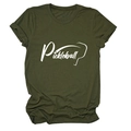 Dettaglio della t-shirt pickleball verde militare con girocollo e stampa grafica - Verde Militare (Font Bianco)