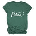 Dettaglio flat lay della t-shirt Pickleball verde scuro in cotone con stampa bianca - Verde Retro (Font Bianco)