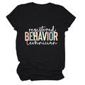 Détail de l'imprimé Registered Behavior Technician sur t-shirt noir à col rond - S / Noir (Lettres Blanches)