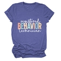 T-shirt violet à col rond et manches courtes avec imprimé Registered Behavior Technician - S / Bleu Vintage (Lettres Blanches)