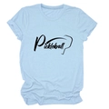 Vista dettagliata della t-shirt celeste da pickleball con stampa grafica nera su cotone morbido - Blu Chiaro (Font Nero)