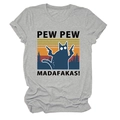 Detail van grijs katoenen T-shirt met grappige kat en pistolen grafisch ontwerp - S / Lichtgrijs