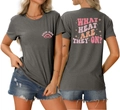 Détail du t-shirt gris Swim Mom avec lettrage rose et imprimé dégradé au dos du vêtement - S / gris foncé