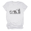 Détail d'un t-shirt blanc en coton avec imprimé dessin de livre, café et texte - Blanc (Texte Noir)