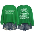 Dettaglio fronte e retro della felpa Booktrovert con pantaloncini di jeans e stampe floreali - S / Verde erba (Grafica bianca)