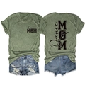 Détails avant et arrière du t-shirt Dance MOM vert olive avec silhouette de danseuse - Vert Olive (Police Noire)
