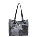 Grande borsa shopper con design geometrico patchwork grigio e nero in pelle PU - Grigio