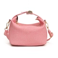 Sac bandoulière tissé à rayures roses et blanches avec poignée nouée et détails dorés - Rose