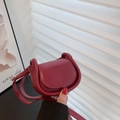 Borsa a sella vintage bordeaux per bambini in ecopelle liscia con tracolla - Rosso