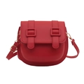 Borsa a sella rossa da donna in pelle PU con tracolla regolabile e dettagli metallici dorati - Rosso