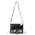 Bolso bandolera de cuero negro y tweed con elegante asa de pañuelo de seda - Negro + Pañuelo