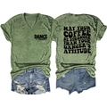 Ensemble d'été avec t-shirt vert col en V imprimé DANCE mom et short en jean vieilli - Vert Olive (Texte Noir)