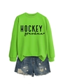 Détail du sweat néon vert HOCKEY grandma assorti d'un short en jean effet effiloché - S / Sweat-shirt Vert Fluorescent (Police Noire)