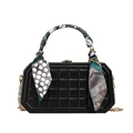 Sac à main boîte matelassé noir avec poignée en foulard de soie et bandoulière chaîne - Noir