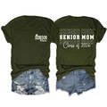 T-shirt olive Senior Mom 2026 à plat avec détails des vues de face et de l'arrière - Vert Armée (Police Blanche)