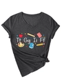 Dettaglio della t-shirt grigio scuro con scollo a V e icone scolastiche come mele e righelli - Grigio Nero Melange