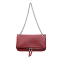 Borsa a busta bordeaux in pelle martellata con catena e logo Maven & Chic - Rosso