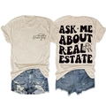 Vue avant et arrière du t-shirt beige avec imprimé immobilier et short en jean bleu - Sable (Imprimé Noir)