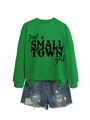 Felpa verde a maniche lunghe con stampa e pantaloncini di jeans con strappi effetto vintage - S / Verde Erba (Carattere Nero)