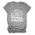 Detalle del tejido gris jaspeado con tipografía blanca 'Well well well' en la camiseta - S / Gris Oscuro (Fuente Blanca)