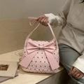 Rosa Shopper-Tasche mit Schleife und strukturierter Oberfläche für den Winter - Rosa