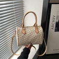 Retro geometric triangle Boston bag with top handles and red edge oil detail - White