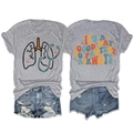 T-shirt grigia con stampa medica e pantaloncini di jeans con frange, vista fronte e retro - Grigio chiaro