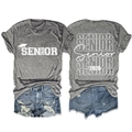 Detail von Senior 2026 T-Shirt und zerrissenen Denim-Shorts, Vorder- und Rückansicht - S / Dunkelgrau (Weiße Schrift)