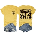 Camiseta amarillo mostaza con estampado vintage y pantalones cortos vaqueros rotos - Amarillo (Logo Negro)