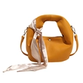 Gelbe Leder Handtasche im Knödel-Stil mit Seidenschal-Deko und abnehmbarem Schulterriemen - 20CM*11CM*14CM / Gelb