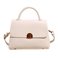 Borsa a mano beige in pelle martellata con chiusura vintage in bronzo e manico superiore - Bianco