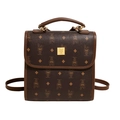 Klassischer brauner Rucksack im Vintage-Stil mit Kaninchen-Monogramm und Goldbeschlag - Kaffee Ohne Anhänger