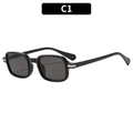 Gafas de sol rectangulares negras clásicas con lentes grises y detalles de rayas plateadas - Montura Negra Lentes Grises (C1)