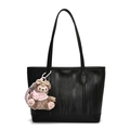 Schwarze PU-Leder-Tasche für Damen mit vertikaler Textur und niedlichem Plüsch-Anhänger chic. - Mit Anhänger / Schwarz