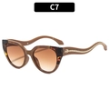 Lunettes de soleil œil de chat avec monture écaille et détail serpent doré sur branches - Écaille Kaki Verres Thé Dégradés (C7)