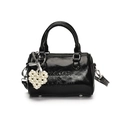Borsa a mano Boston in pelle nera lucida con logo e ciondolo a cuore di perle - Nero Con Ciondolo a Cuore di Perla