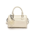 Borsa Boston a cilindro bianco crema in pelle lucida con charm cuore di perla - Ciondolo A Forma Di Cuore Bianco E Perla